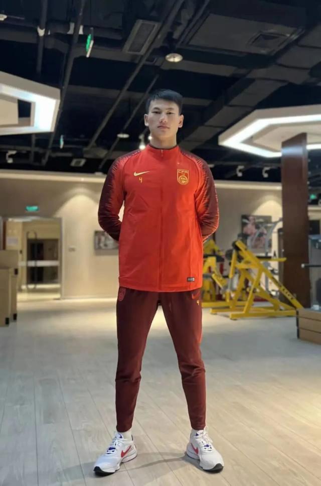 全场最耀眼, 球班